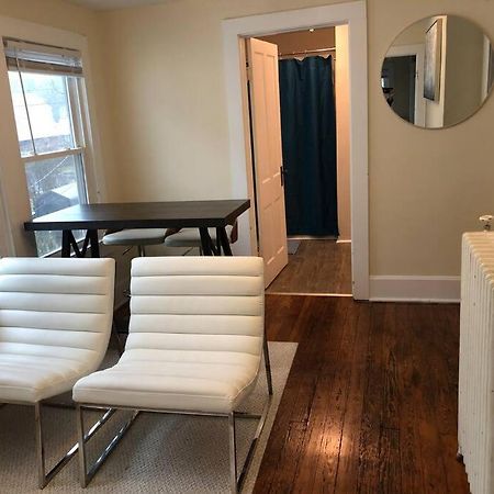 The Yellow Door 3-Bedroom Downtown Near Vt&Ru ラドフォード エクステリア 写真